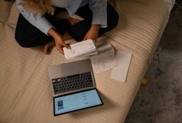 state farm dividend - Photo by cottonbro studio on Pexels