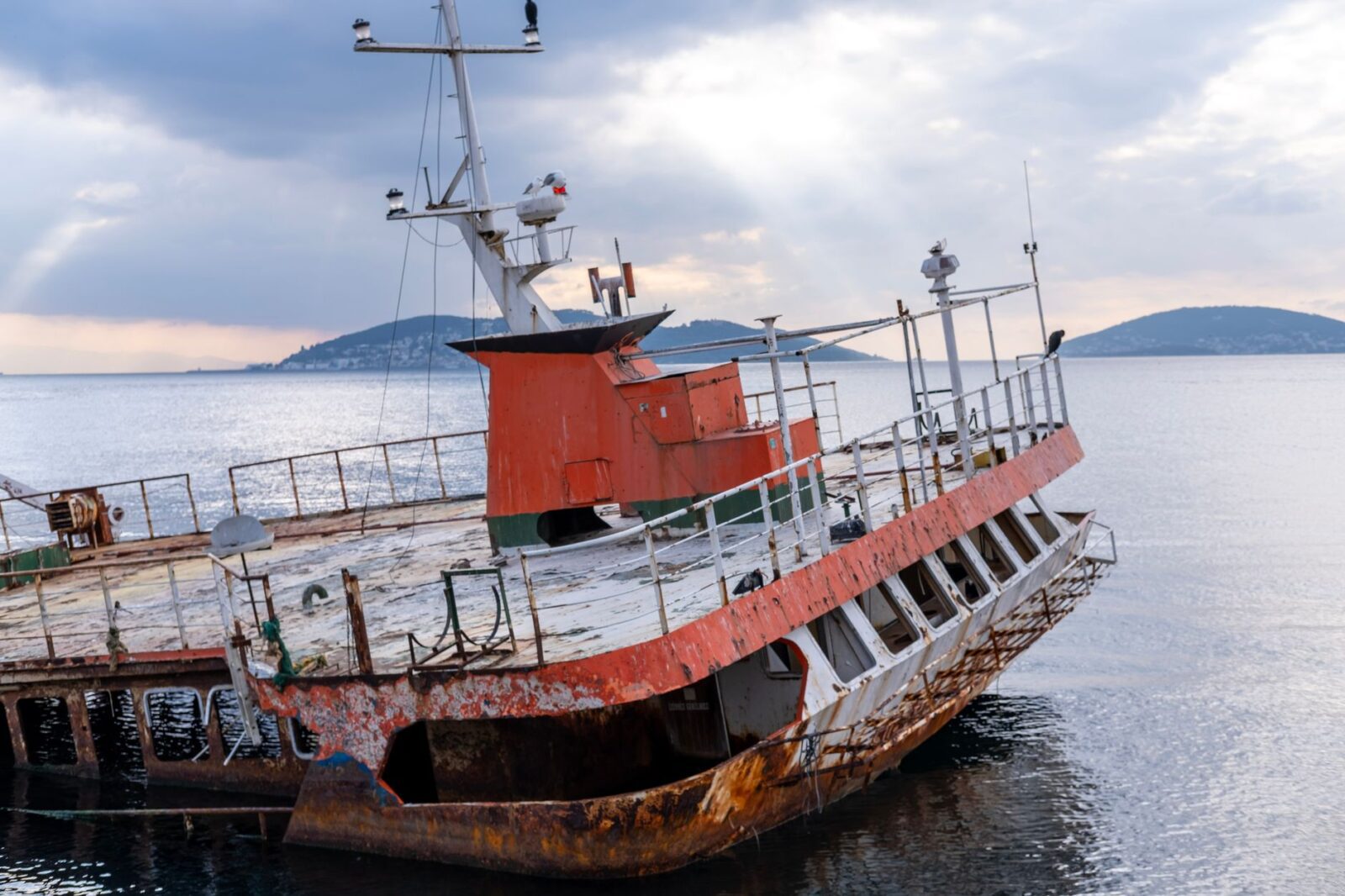 Mysterious Facts About the Bermuda Triangle That Baffle Scientists - Photo by Murat Ak on Pexels