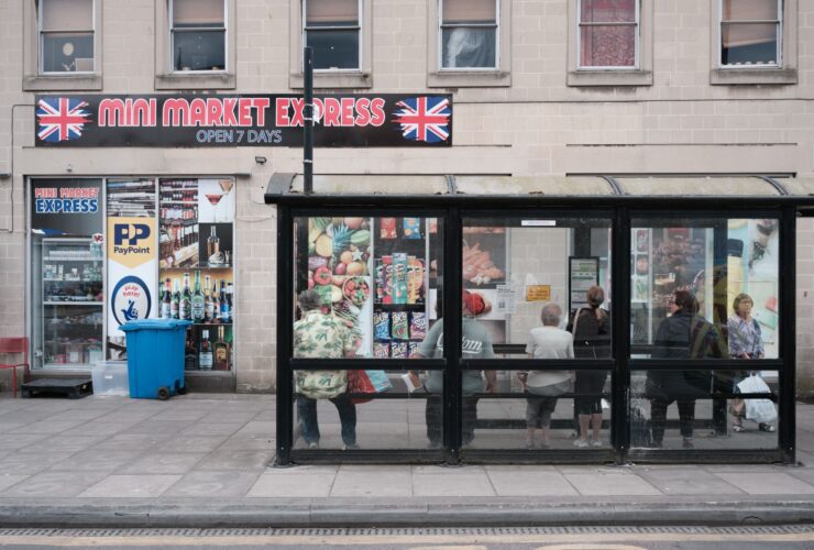 PM vows to save “hollowed out high streets” with crackdown on vape and betting shops - Photo by Ben Prater on Pexels