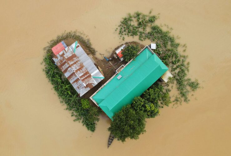 UK deploys rapid response team to Nepal to support British nationals affected by floods - Photo by Muhammad Amdad Hossain on Pexels