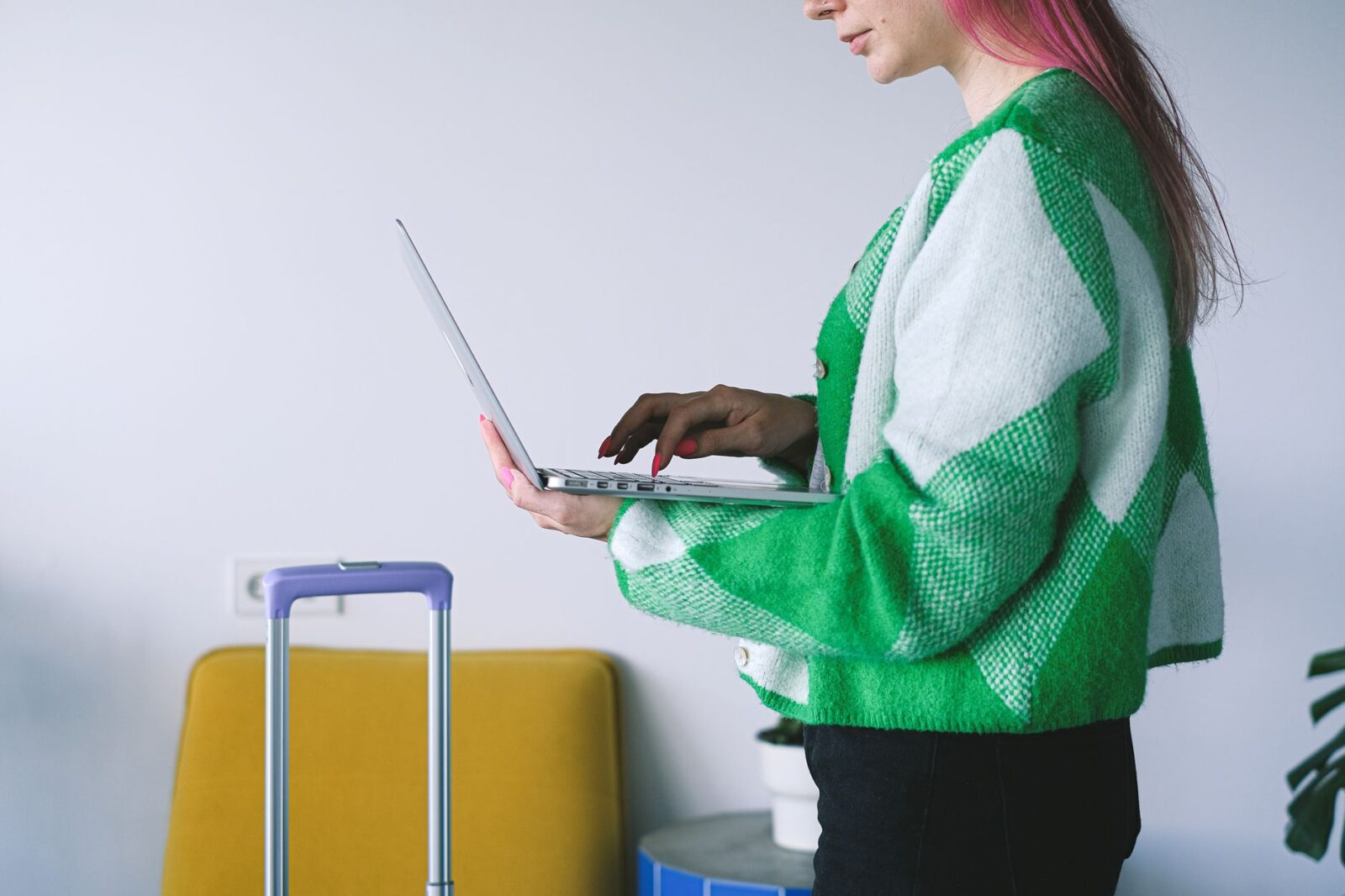 does travel insurance cover cancelled flights - Photo by Anna Shvets on Pexels