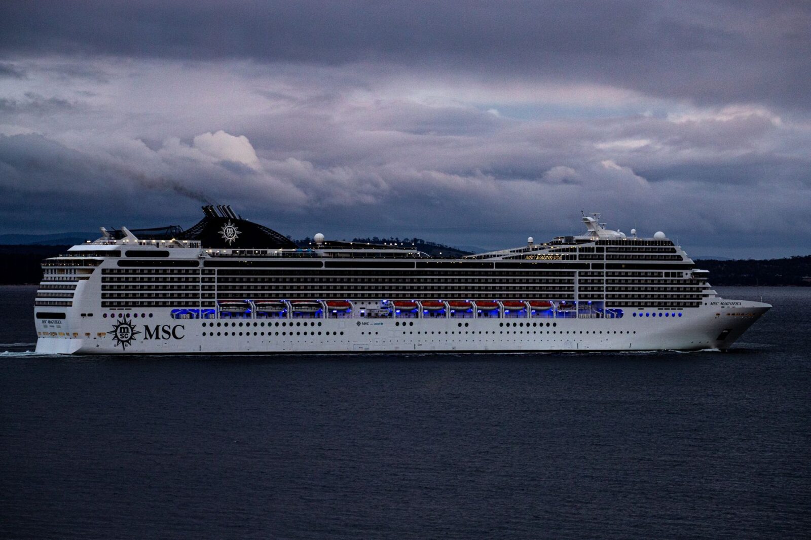 military cruise deals - Photo by Heather Soo on Pexels