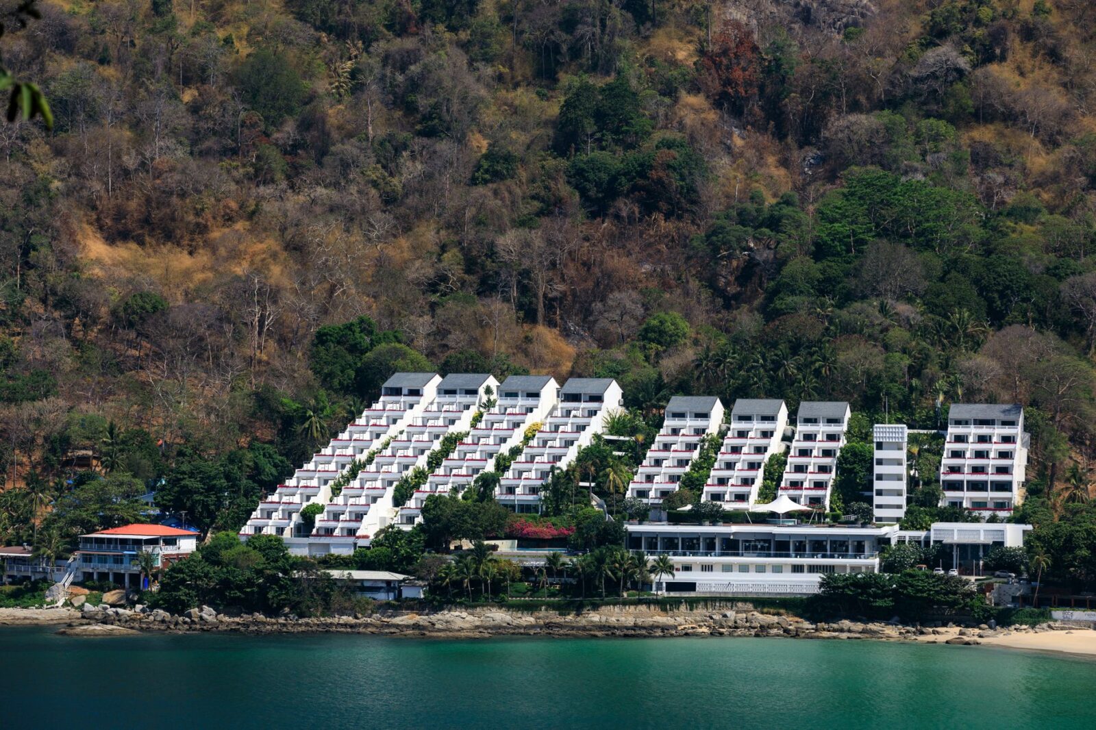 Inside the Financial Engineering of Club Med’s IPO - Photo by Vladyslav Dushenkovsky on Pexels