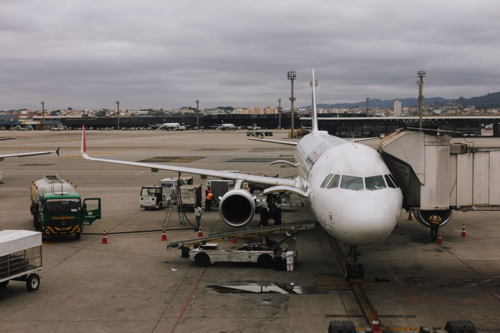 Ultra-Low-Cost Carriers Face Soaring Jet Fuel Costs With No Relief and Little Room to Raise Fares - Photo by K on Pexels