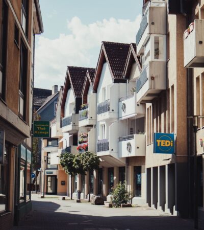 Europe Prepares New Law to Support Cities’ Airbnb Crackdowns - Photo by Arlind D on Pexels