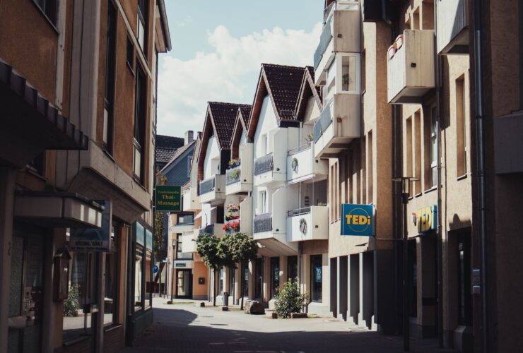 Europe Prepares New Law to Support Cities’ Airbnb Crackdowns - Photo by Arlind D on Pexels