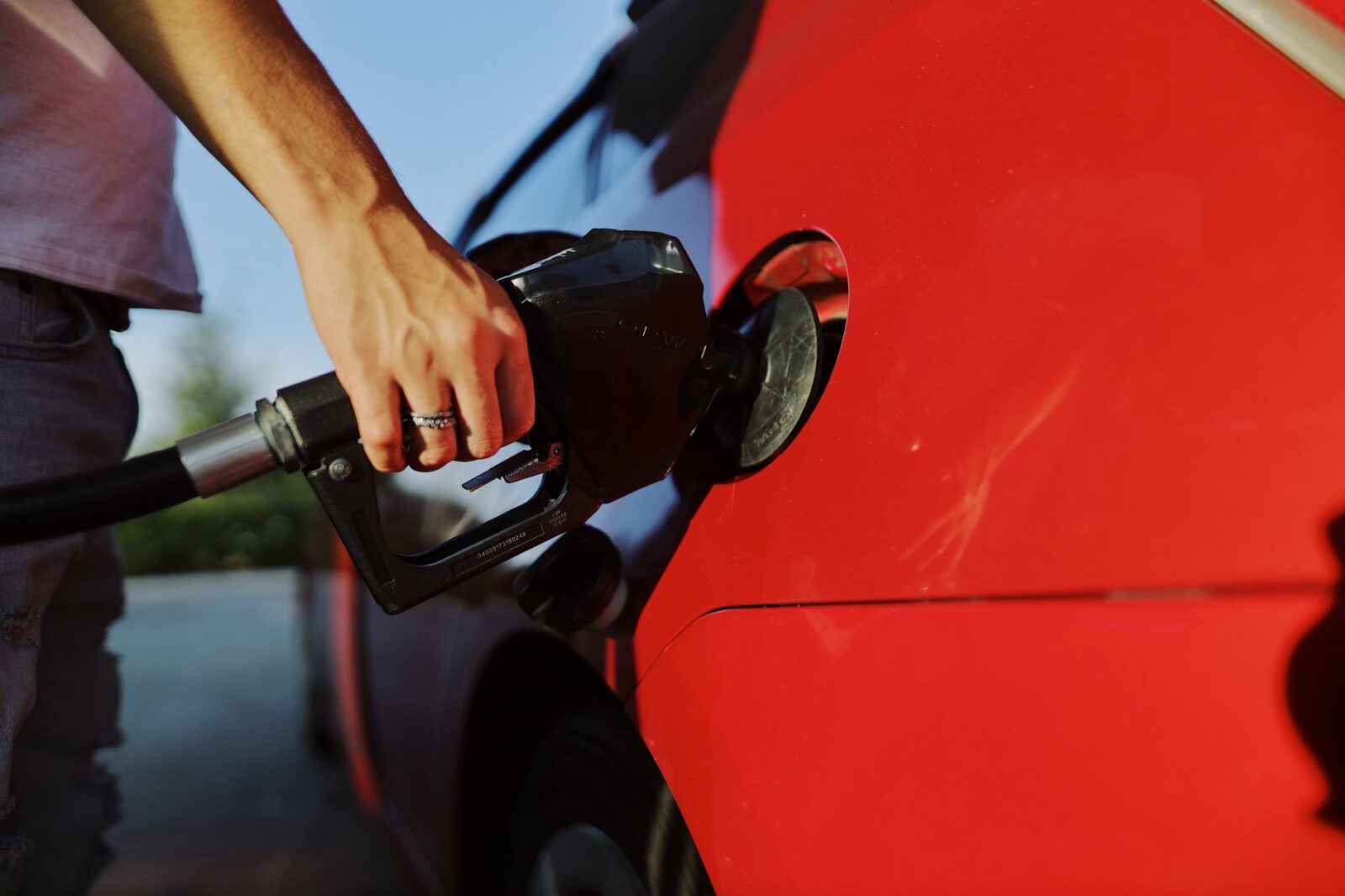 The Government of Canada extends the federal fuel excise tax relief on gasoline, diesel and aviation fuels for Canadians - Photo by Julia Avamotive on Pexels