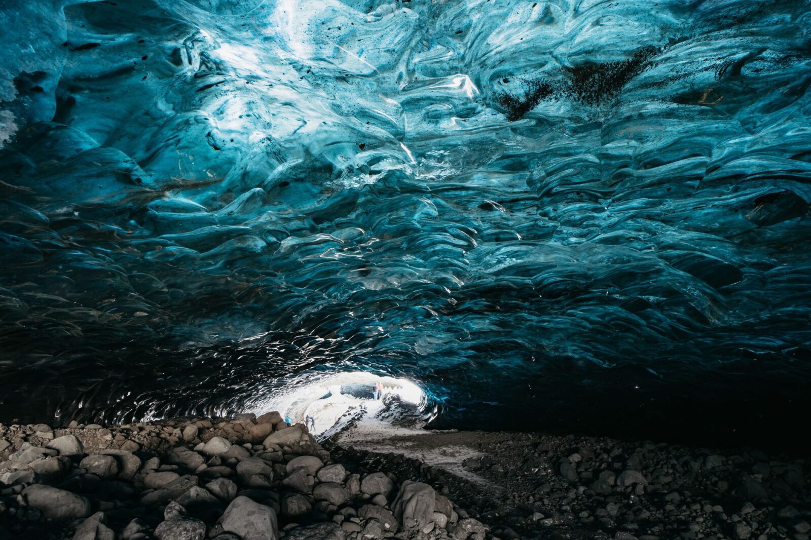 The Last-Chance Tourism of Iceland's Glacier Raves - Photo by Adeline MAN on Pexels
