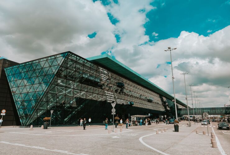 delta travel advisory - Photo by Elizabeth Rushkovska on Pexels