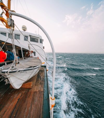 solo cruise deals 2026 - Photo by Sami TÜRK on Pexels