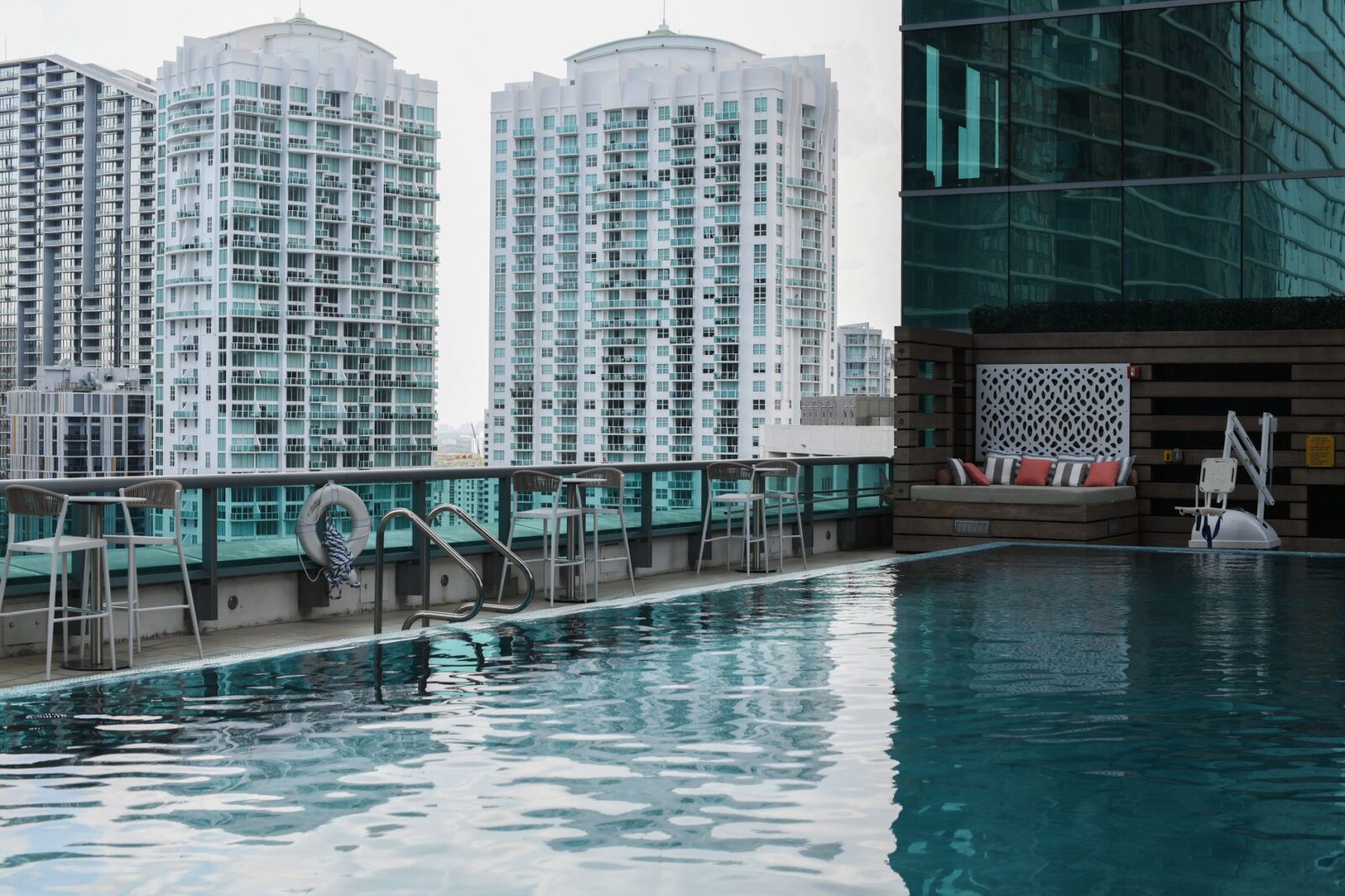 1 Hotels takes Austin, a social-focused Hyatt all-inclusive and more hotel news - Photo by MINEIA MARTINS on Pexels