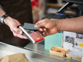 Chase Freedom Q4 categories: Up to 7% back on dining, grocery stores and American Red Cross donations - Photo by Kampus Production on Pexels