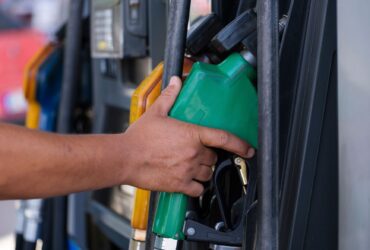 The Government of Canada extends the federal fuel excise tax relief on gasoline, diesel and aviation fuels for Canadians - Photo by Engin Akyurt on Pexels