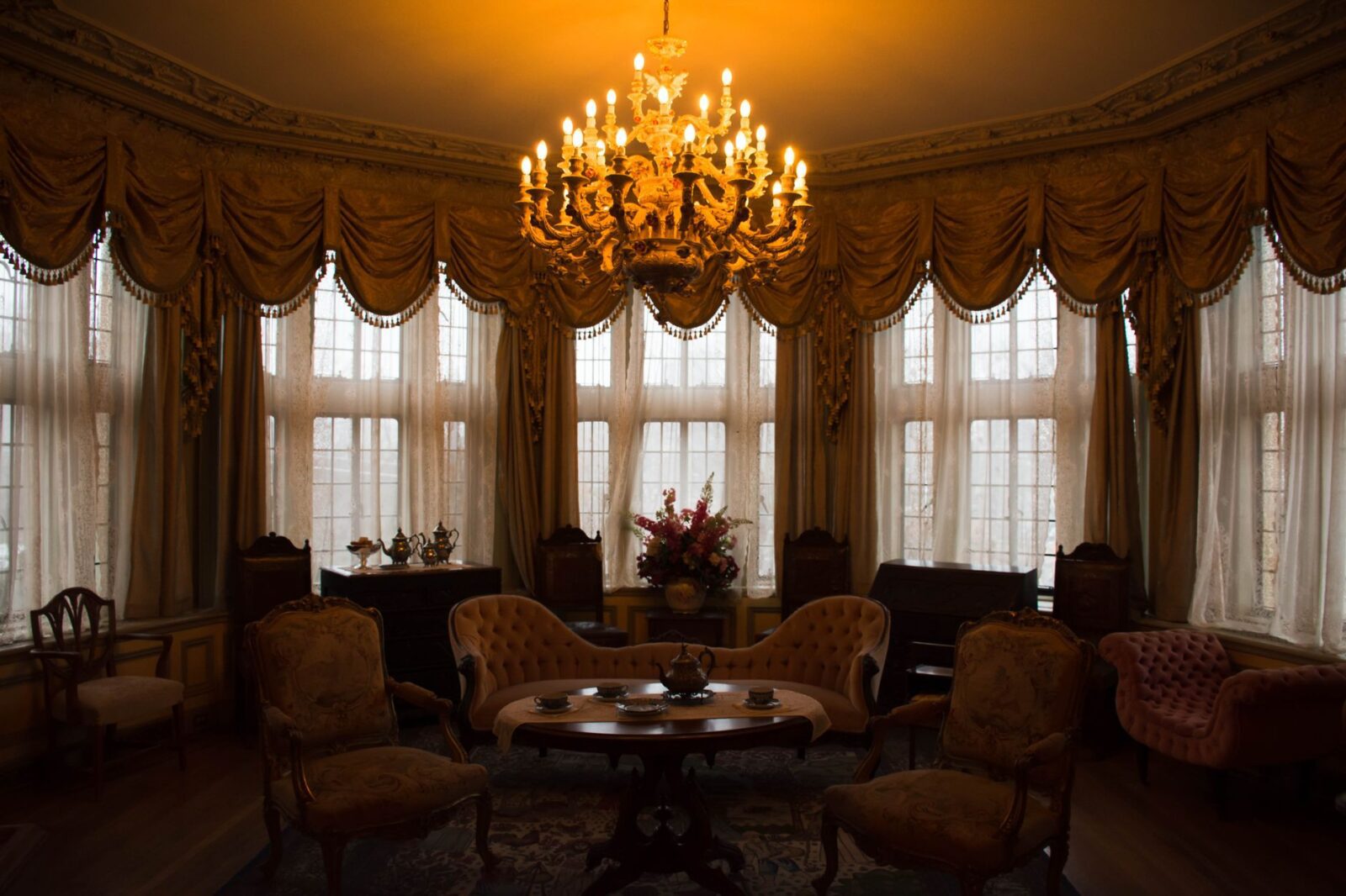 My Favorite Airbnb: The Historic Halifax Home That Won Over My Entire Friend Group - Photo by Lucas George Wendt on Pexels