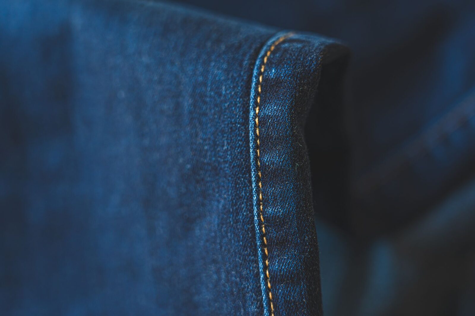 I Tried Rag & Bone’s Viral Sweatpants Jeans—Here’s Why I Love Them for Travel - Photo by Castorly Stock on Pexels