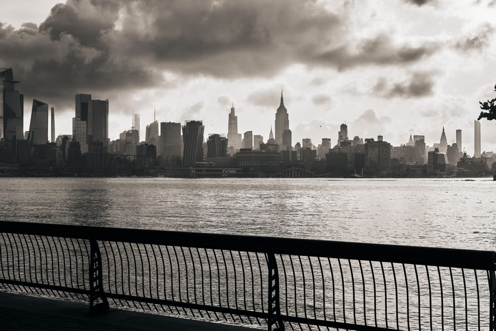 UK Joins Brazil and More as Overseas Travellers Turn to Solo Holidays Across America in Growing Numbers - Photo by Malcolm Garret on Pexels