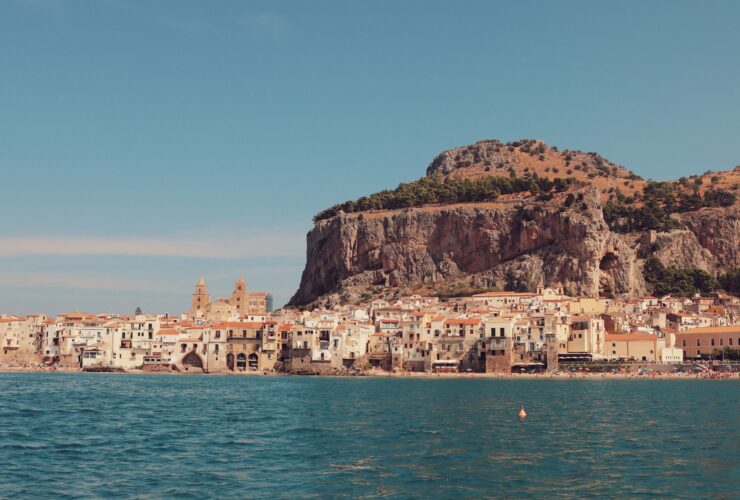 The Top 10 Countries for Retiring Abroad, According to the 2026 Global Retirement Index - Photo by Efrem Efre on Pexels