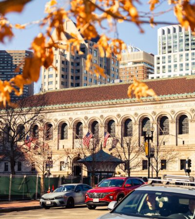 A Fall-Lover's Guide to Visiting Salem, Massachusetts, the US's Real-Life Halloweentown - Photo by David Montanari on Pexels
